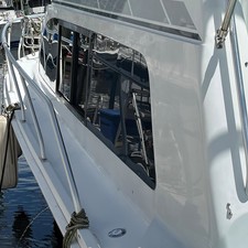 Mainship 40 ft sedan