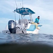 228 Sea Fox Commander