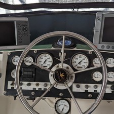 Bertram 28