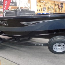 Lund Boats 1775 Impact SS