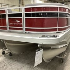 Bennington 23 LSR