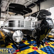 Sunchaser Boats Geneva Cruise 20 LR DH