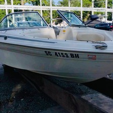 Sea Ray 180 Dual Console