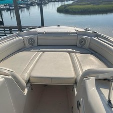 Grady-White Freedom 215