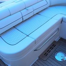 Chris-Craft Launch 35 GT