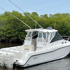Boston Whaler 345 Conquest