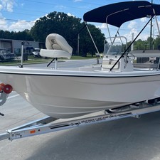 Carolina Skiff 192 JLS