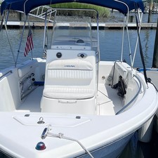 Laguna C-210 SC Center Console