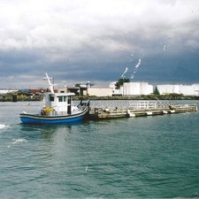 Crosby tug