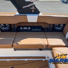 Malibu Wakesetter 23 LSV