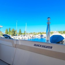 Quicksilver 755 Sun Deck