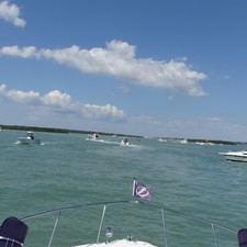 Sea Ray 350 Sundancer