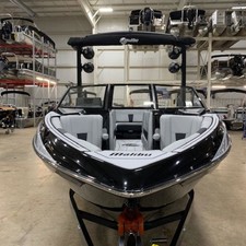 Malibu Wakesetter 23 LSV