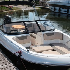 Bayliner VR4 BOWRIDER