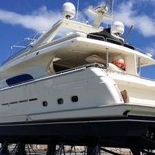 Ferretti Yachts 80