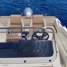 Quicksilver Activ 555 Open