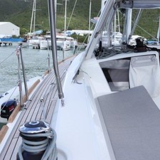 Beneteau Oceanis 38.1