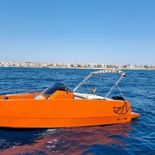 Nuva Yachts M6