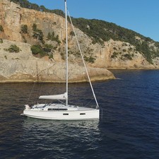Beneteau Oceanis 38.1