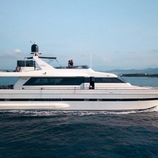 Falcon Yachts 80 fly