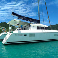 Lagoon 421