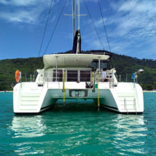 Lagoon 421