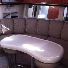 Sea Ray 370