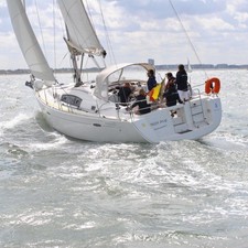 Beneteau Oceanis 43