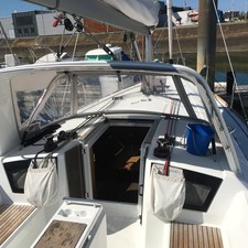 Beneteau Oceanis 38.1