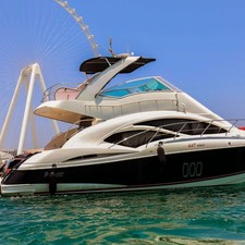 Cruisers Yachts 447 Sport Sedan