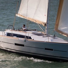 Dufour 382