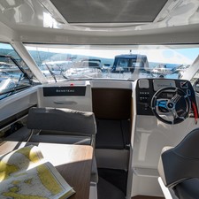Beneteau Antares 8
