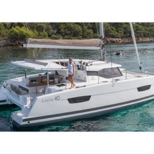 Fountaine Pajot Lucia 40