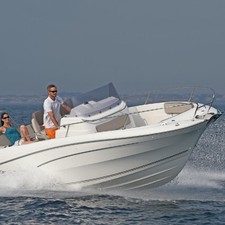 Jeanneau Cap Camarat 7.5 CC