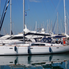Beneteau Oceanis 43