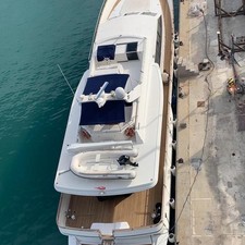 Falcon Yachts 80 fly