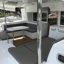 Lagoon 450 F