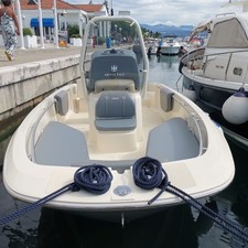 Invictus 200 FX