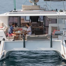 Fountaine Pajot Helia 44