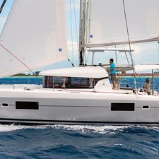 Lagoon 42