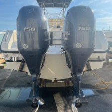 Pursuit 2870 center console