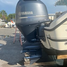 Pursuit 2870 center console