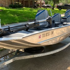 Lund Boats 1875 Pro-V Bass