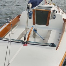 Alerion Yachts express 28