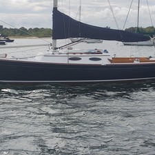 Alerion Yachts express 28