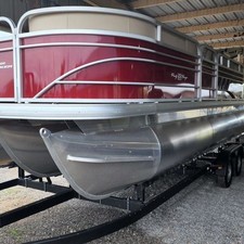 Sun Tracker Party Barge 22 DLX