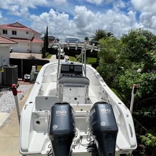 Angler Pro Boats 2900 center console