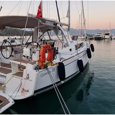 Beneteau Oceanis 38.1