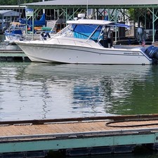 Grady-White Express 330