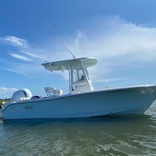 Sea Ray hunt ultra 211